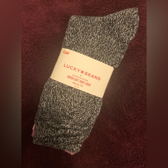 LUCKY BRAND SUPER SOFT BOOT SOCKS 🧦 - Picture 2 of 4